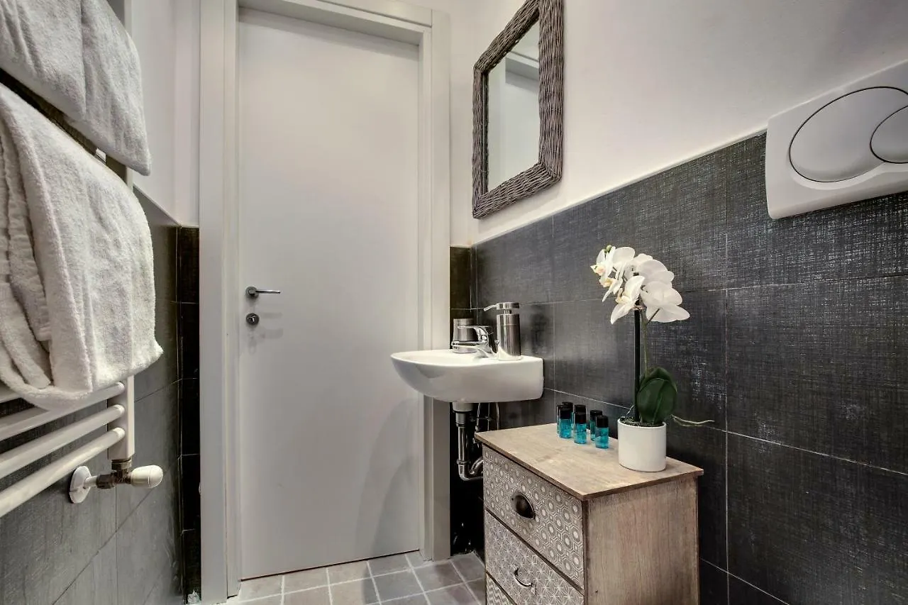 Charming Castello Apartments By Wonderful Italy ヴェネツィア 0*,